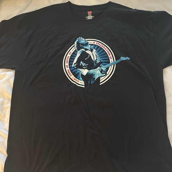 Hanes Other - Eric Clapton 2017 Official Tour Shirt "A CELEBRATION OF 50 YEARS OF MUSIC" 🎸